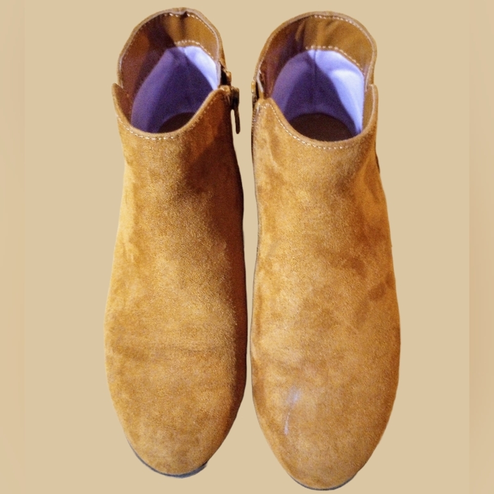 Cat & Jack Girl's Boots Zip Up Sides